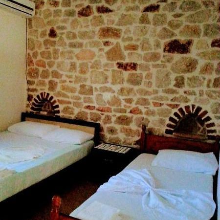 קסאמיל Altin Skrapari Guesthouse מראה חיצוני תמונה